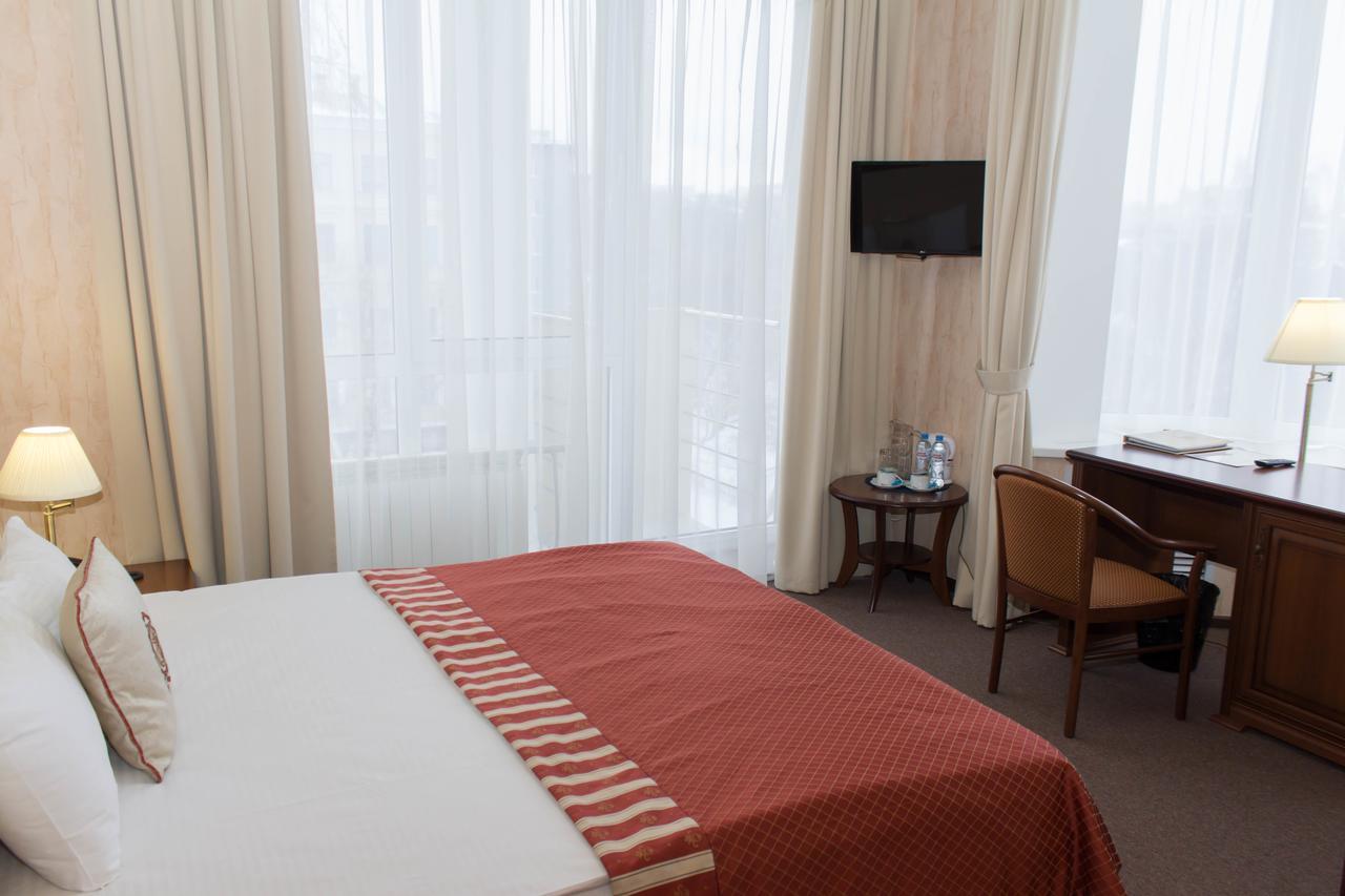 Hotel Minin On Pozharskogo Street Нижній Новгород Екстер'єр фото